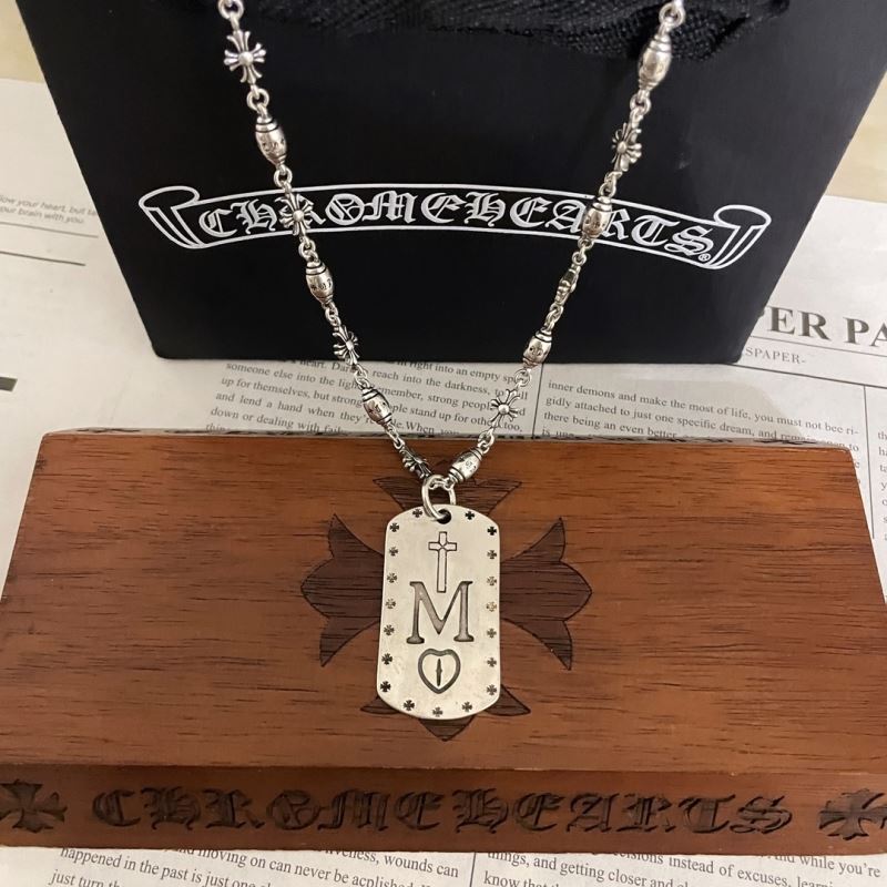 Ch**me He**ts necklaces